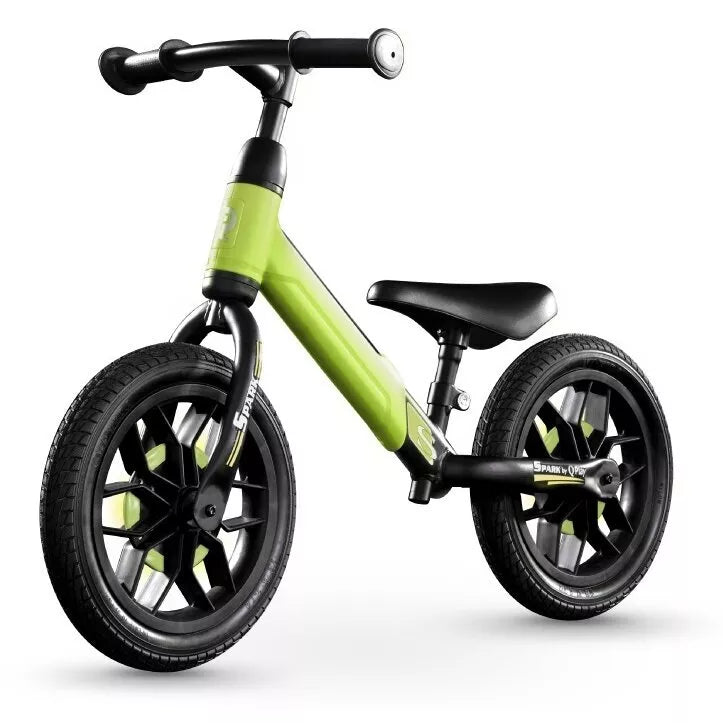 Balansinis dviratukas šviečiančiais ratais Q Play SPARK Green