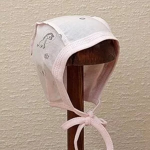 Kepurytė išvirkščiomis siūlėmis LORITA 154 R, 44 cm