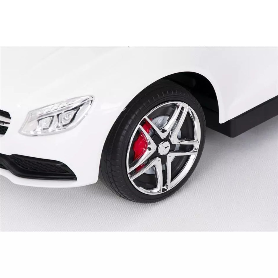 Paspiriama mašina  MERCEDES C63