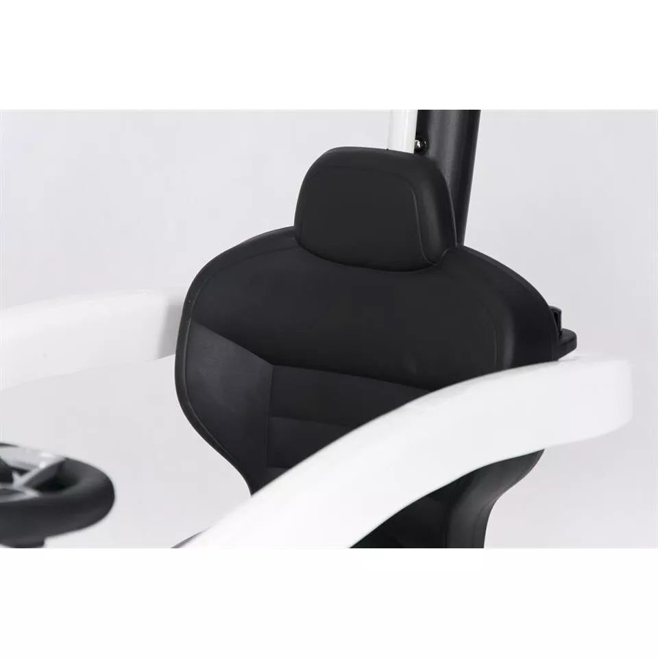 Paspiriama mašina  MERCEDES C63