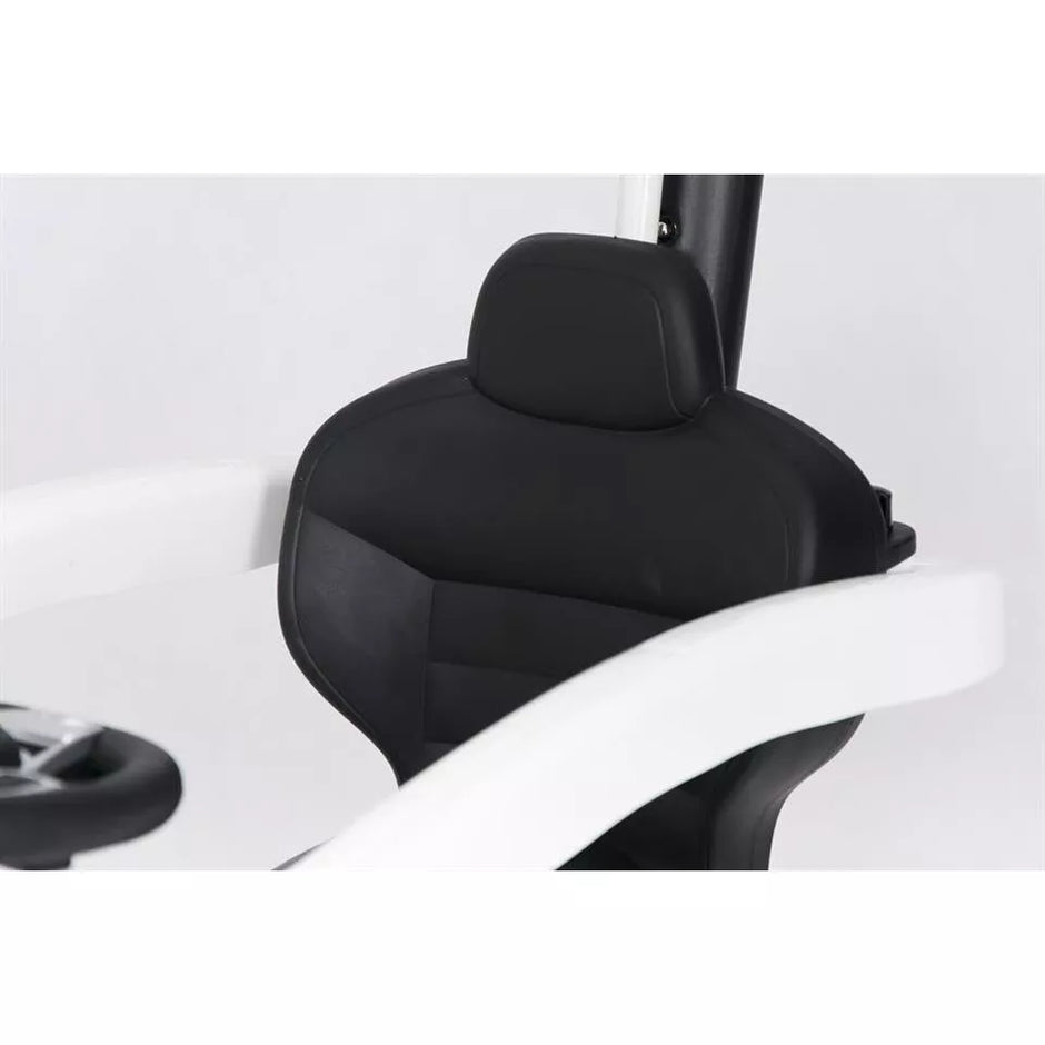 Paspiriama mašina  MERCEDES C63