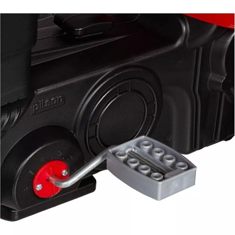 Traktorius minamas su priekaba PILSAN Red